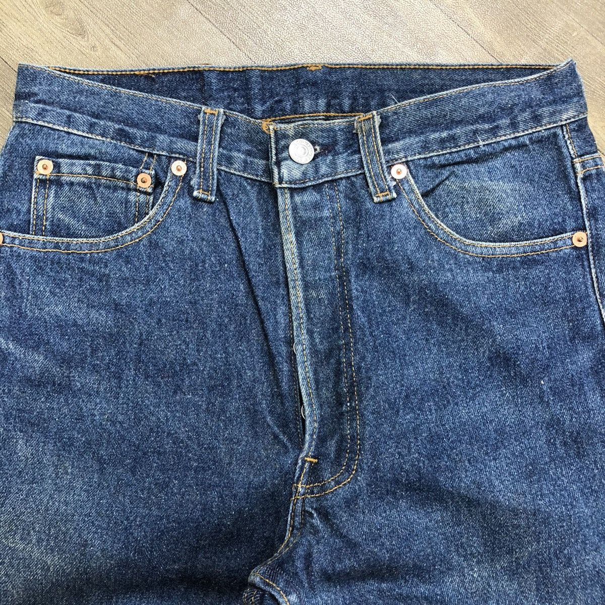 Levi's × Levi's Vintage Clothing × Vintage 🇺🇸 1990s Levis Strauss 501xx 30x36 Faded Blue Jeans Size US 29 - 18 Thumbnail