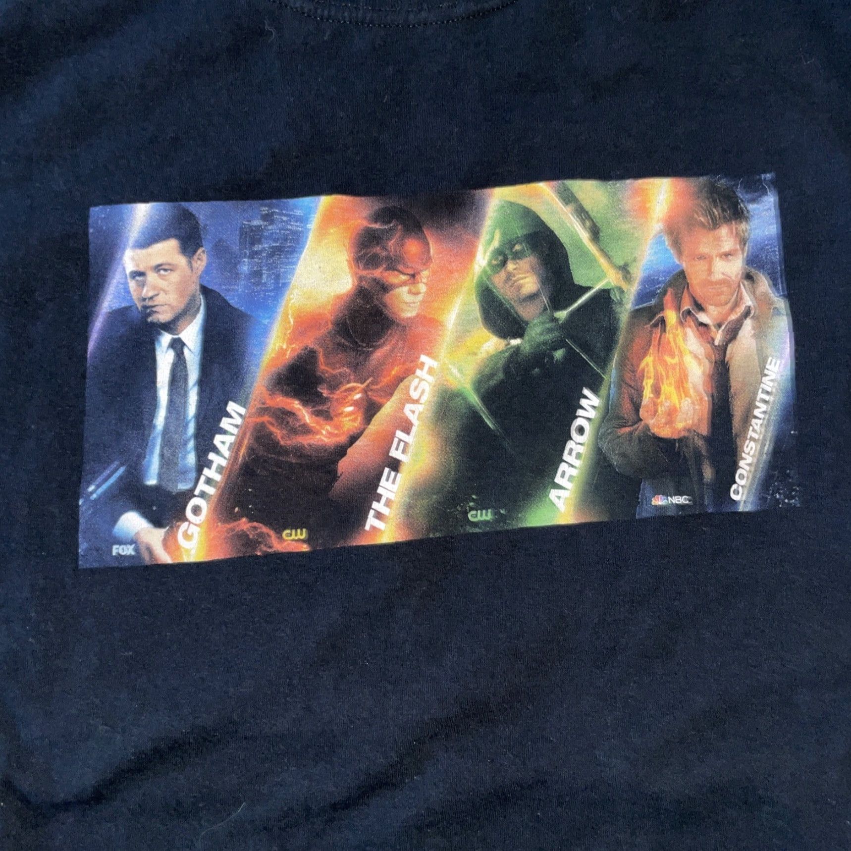 Arrow VINTAGE The CW SC Comics Line Up T-Shirt XL Black The Flash Gotham Arrow Mens XL Black Comics Size US XL / EU 56 / 4 - 2 Thumbnail