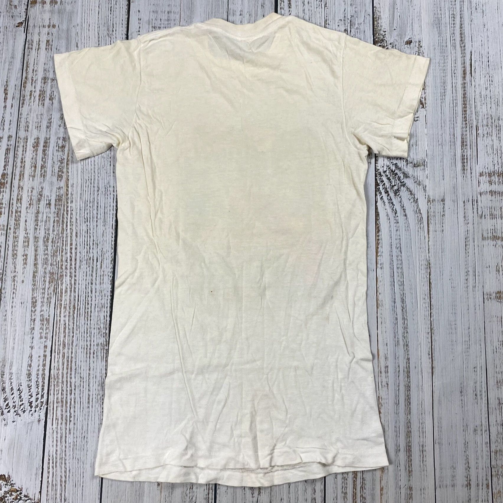 Vintage VINTAGE 1970s Roach Water Sports Graphic T-Shirt-Unisex Small Ivory Hippie Style Watercraft Water Sports Mens Size US S / EU 44-46 / 1 - 7 Thumbnail