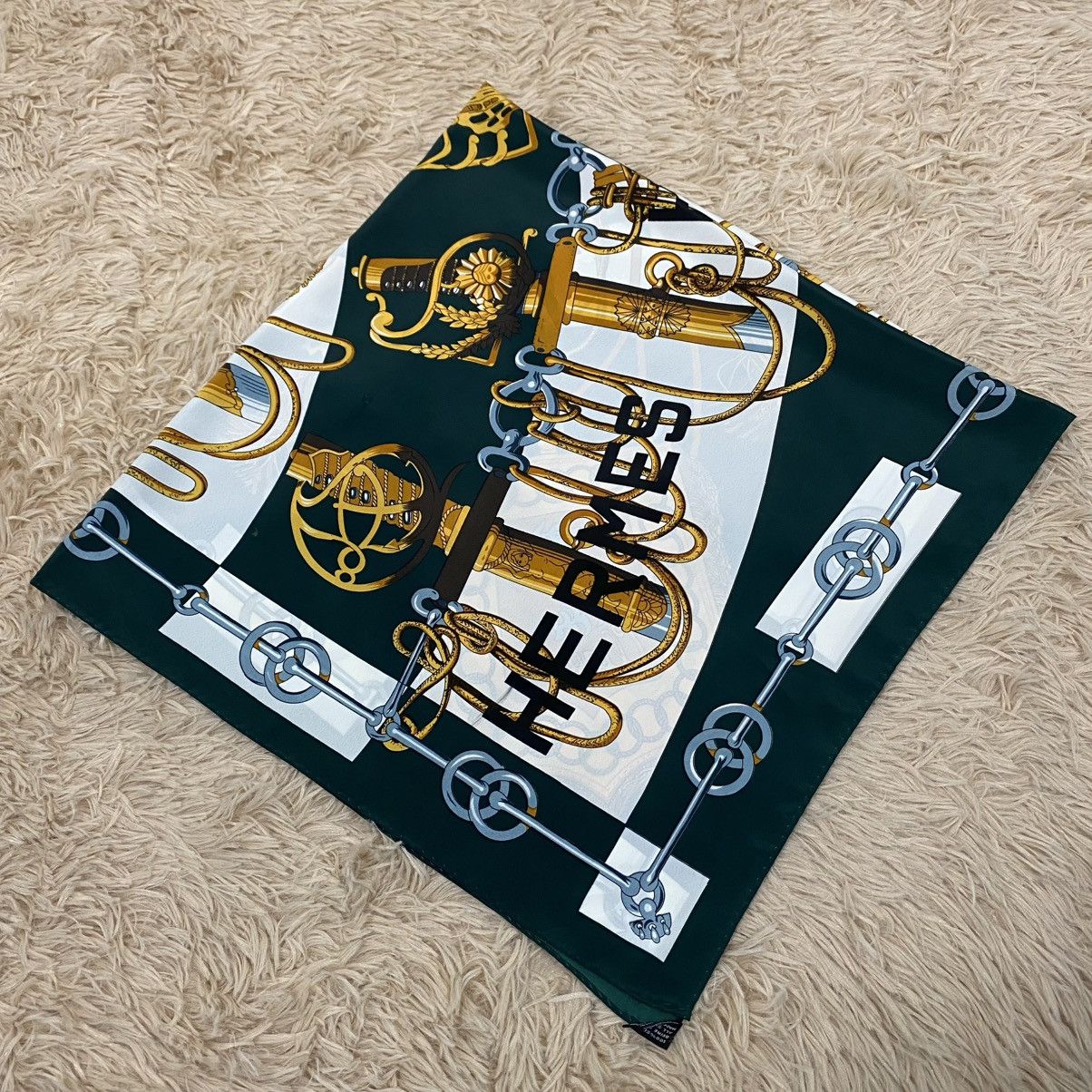 Hermes 🔥VINTAGE SCARVES HERMES SILK MADE IN FRANCE Size ONE SIZE - 1 Thumbnail