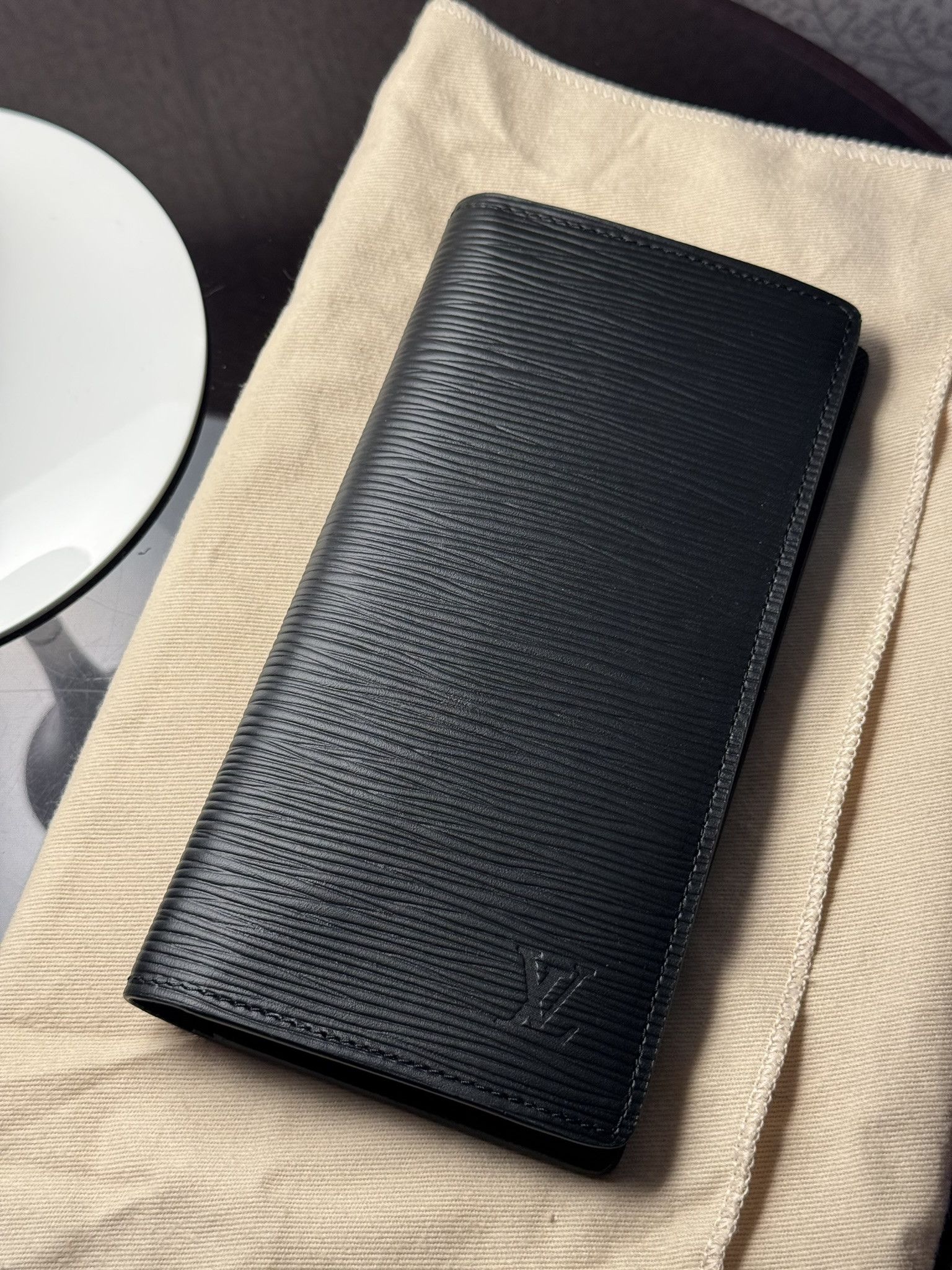 Louis Vuitton Louis Vuitton Brazza Wallet – Epi Leather Black M60622 Size ONE SIZE - 7 Thumbnail