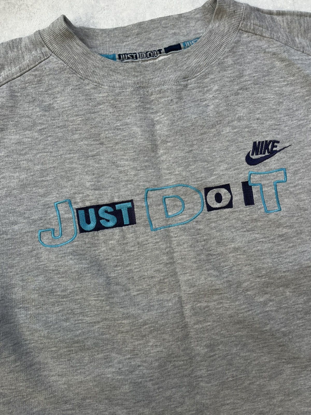 Nike × Vintage 90s Nike Embroidered Logo Vintage Y2K Boxy Retro Sweatshirt Size US XL / EU 56 / 4 - 2 Thumbnail