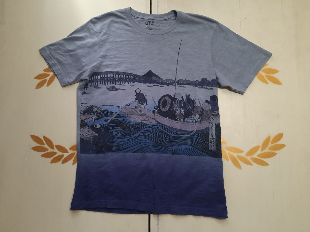 Japanese Brand × Uniqlo Uniqlo Hokusai Blue T-Shirt Size US XL / EU 56 / 4 - 2 Thumbnail