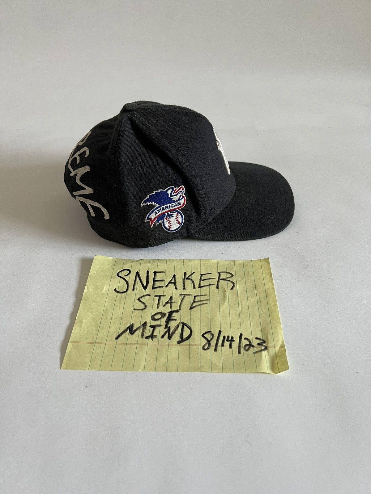 MLB RARE Navy SUPREME YANKEES SNAPBACK SS15 Fast shipping Size ONE SIZE - 3 Thumbnail