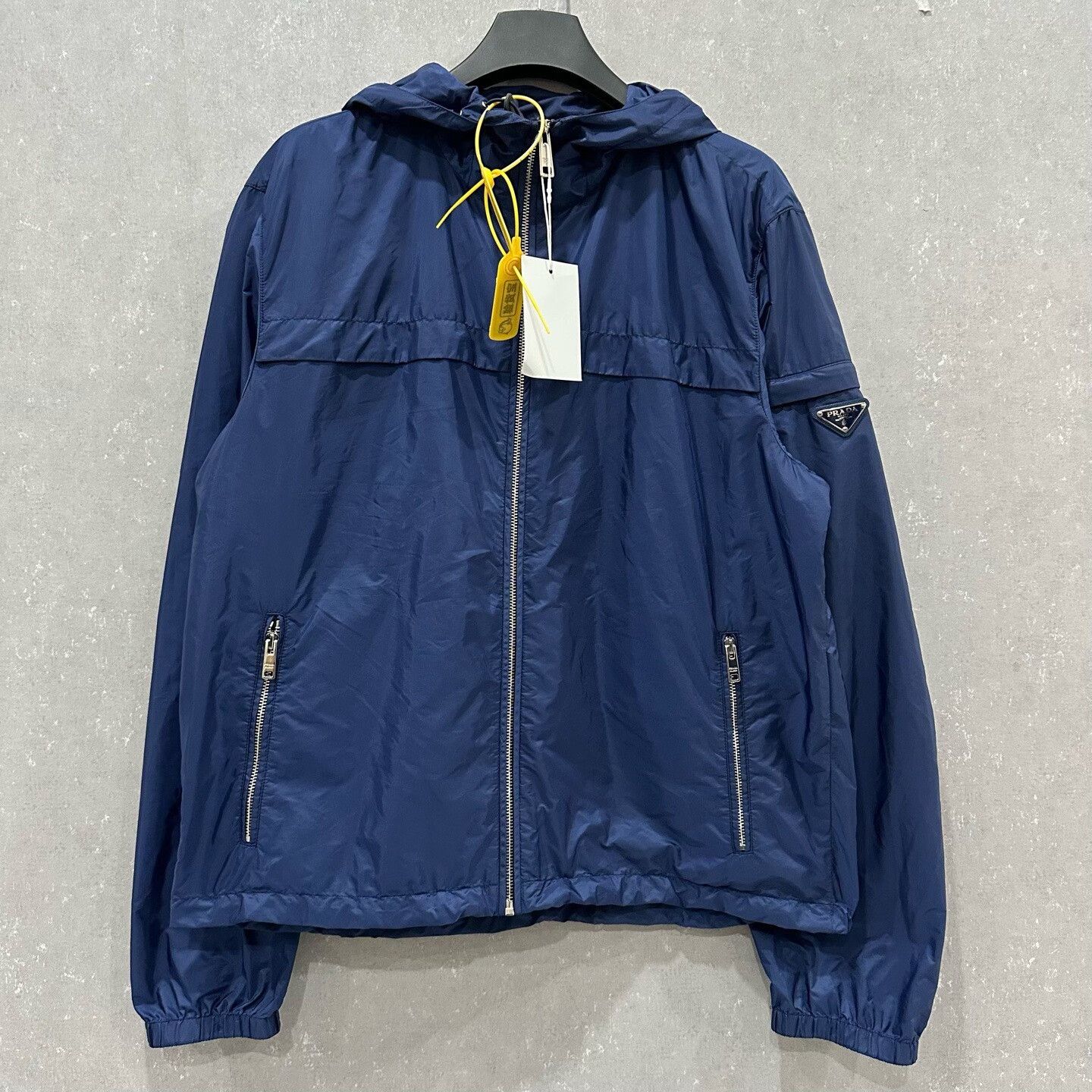 Prada prada dark blue hooded zip-up jacket Size US L / EU 52-54 / 3 - 1 Thumbnail
