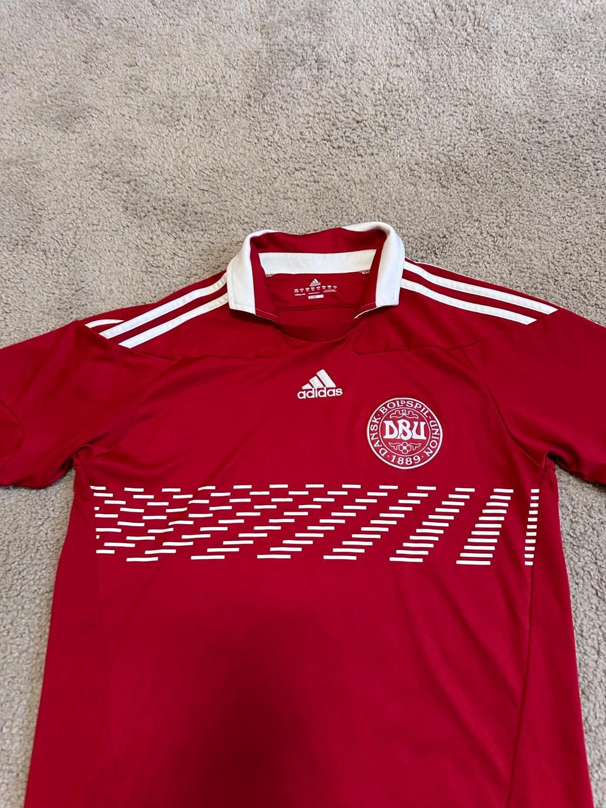 Adidas Denmark Home football shirt 2010 Soccer Adidas Jersey sz S Size US XS / EU 42 / 0 - 4 Thumbnail
