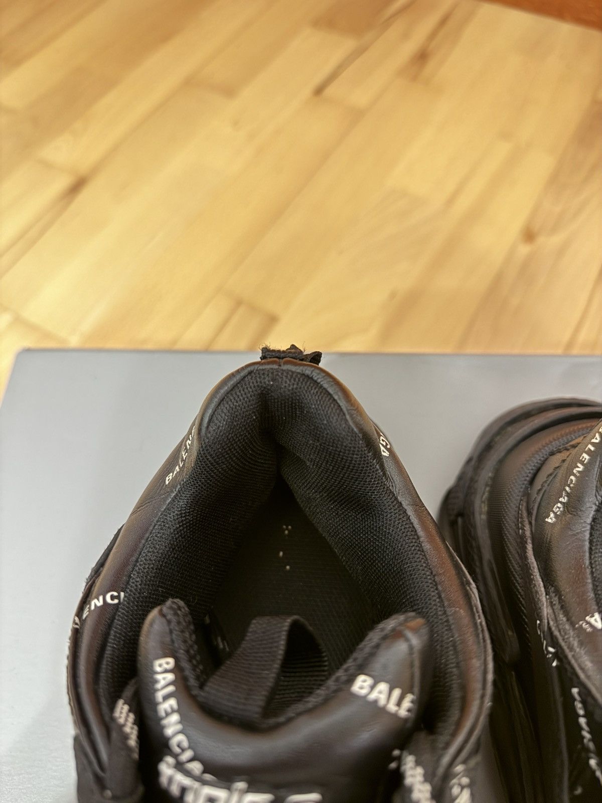 Balenciaga Balenciaga Triple S All-Over Black Size US 9 / EU 42 - 14 Thumbnail
