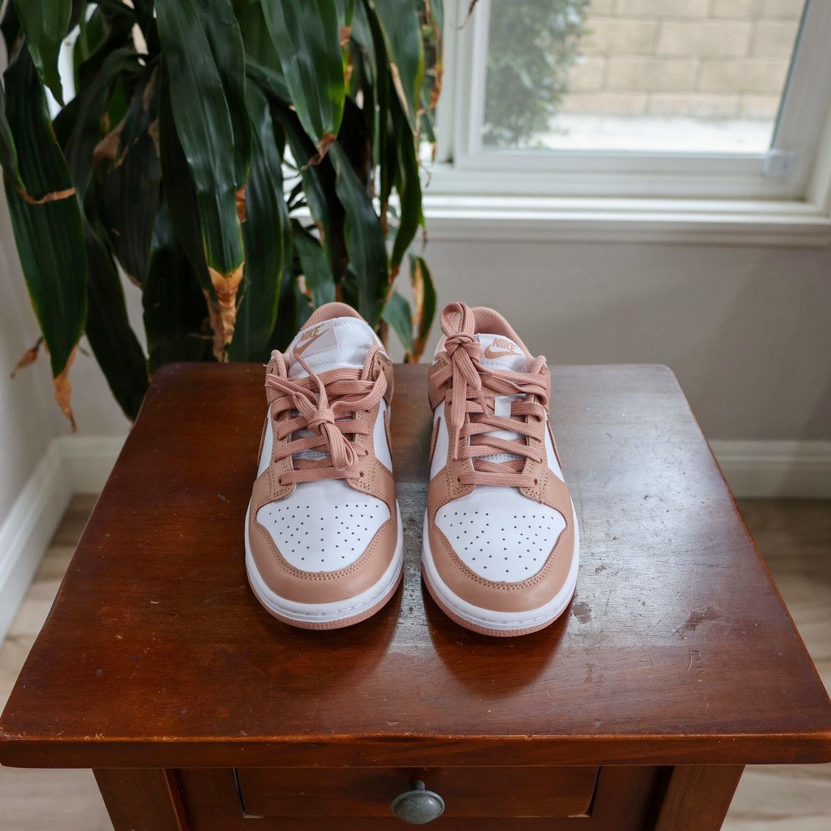 Nike Nike Dunk Low Rose Whisper Size 5 Youth No Box Size US 5 / EU 37 - 2 Thumbnail