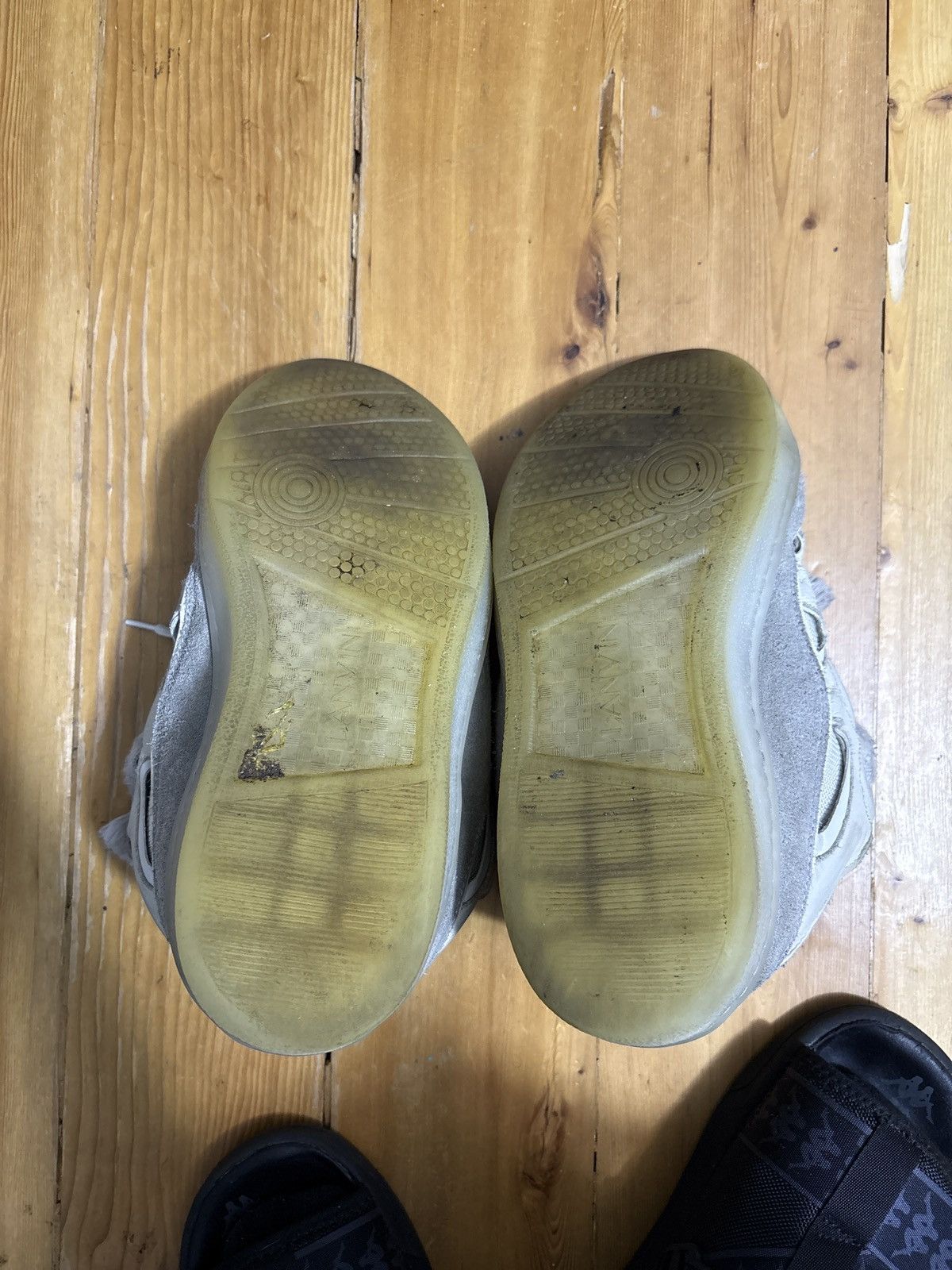 Lanvin Curbs
