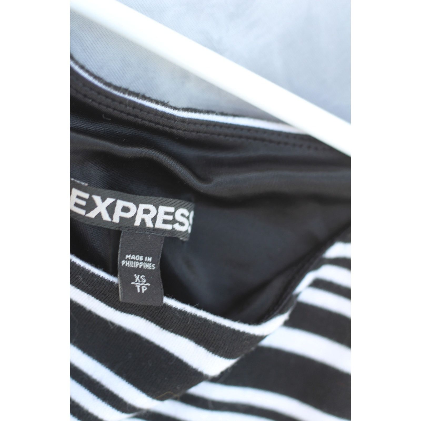 Express Express Black & White Stripe Stretch Dress - Size XS Size XS / US 0-2 / IT 36-38 - 4 Thumbnail