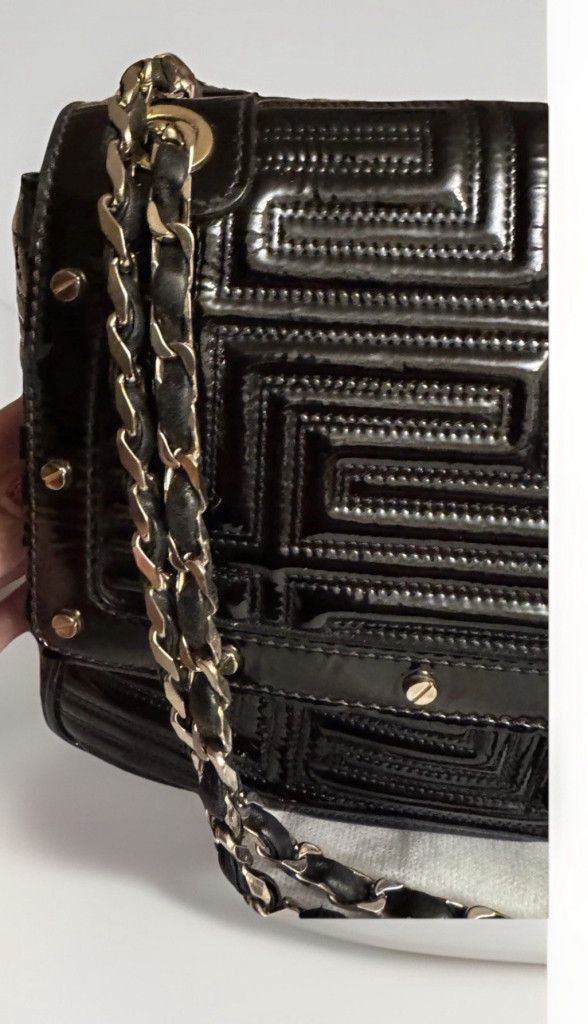 Versace Gianni Versace Couture Quilted Patent Leather Shoulder Bag Size ONE SIZE - 11 Thumbnail