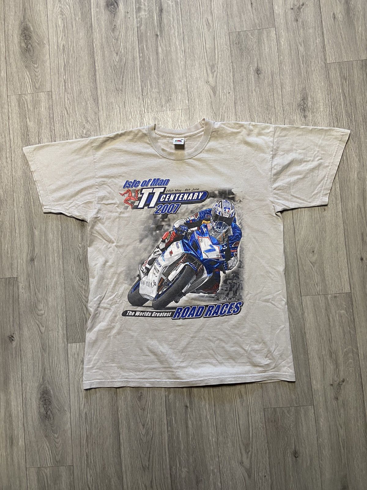 Vintage Vintage 2007 Isle of Man Racing T Shirt motorcycle tee Size US L / EU 52-54 / 3 - 1 Thumbnail