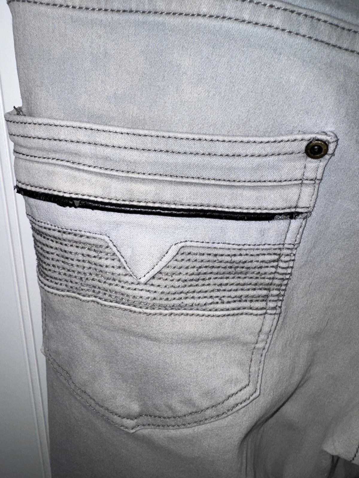 Diesel Fried Denim Men's 36x30 Slim Grey Faded Moto Style Jeans Size US 30 / EU 46 - 3 Thumbnail