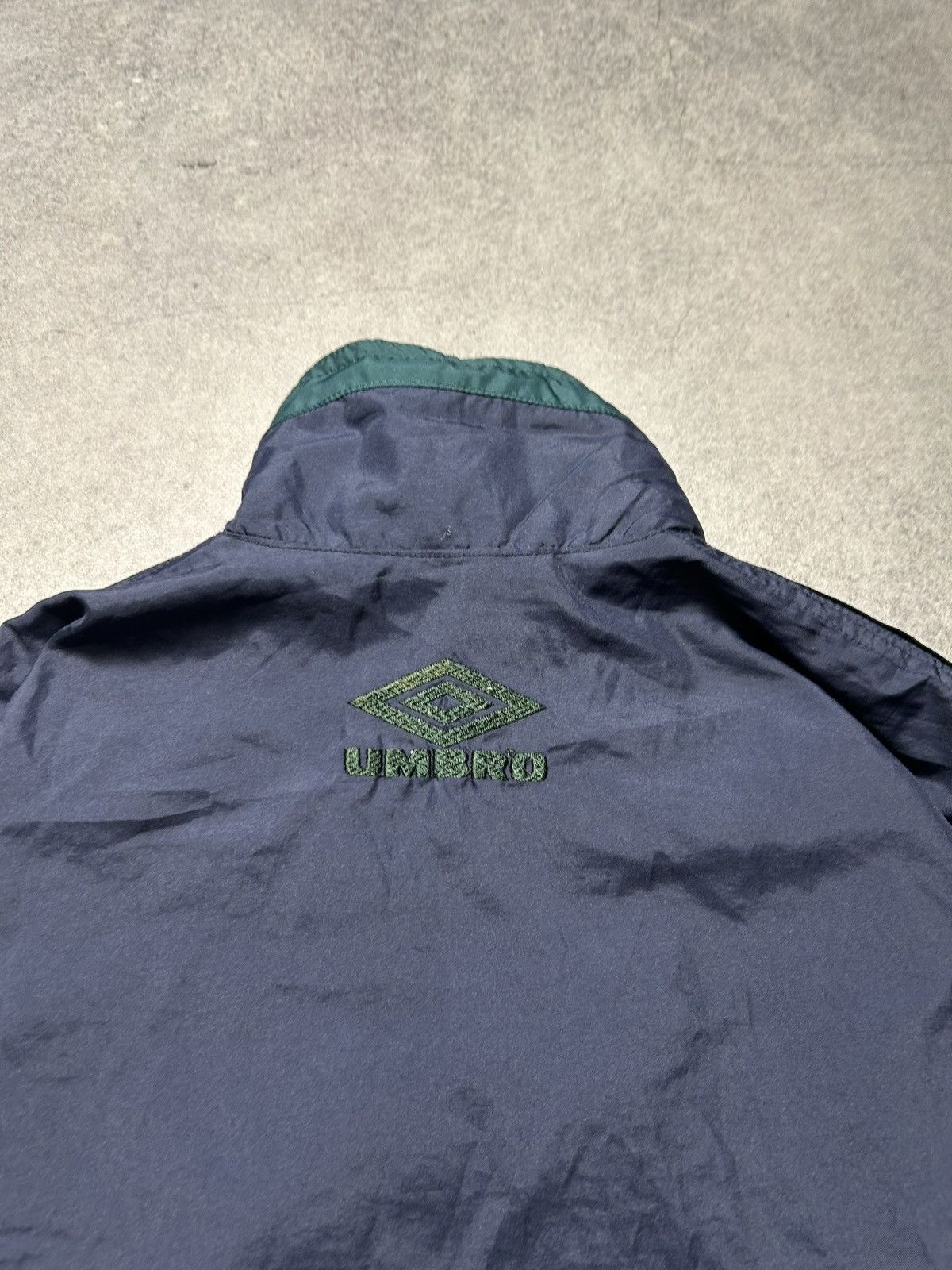 Umbro Vintage 90’s Umbro Small Logo Full Zip Retro Track Jacket Size US L / EU 52-54 / 3 - 4 Thumbnail