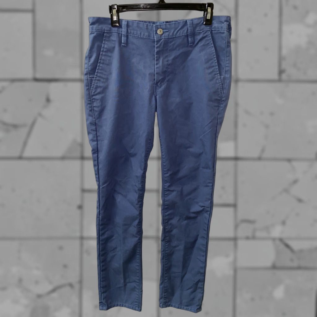Levi's Levi’s Mens Blue Casual Pants Zip Fly 32x32 Regular Cotton Blend Flat Front Jeans Clothing Mens Regular 32 Blue Casual Pants Levi’s Size US 32 / EU 48 - 1 Thumbnail