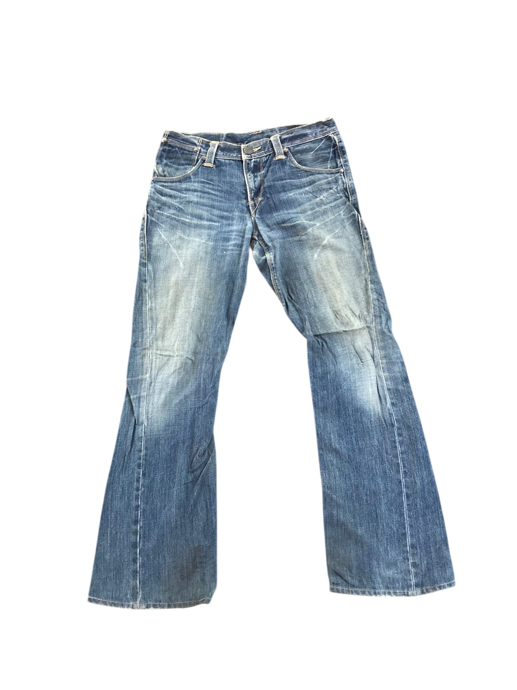 Rare Levis Engineeref jeans Bootcut -Size 32-Distressed