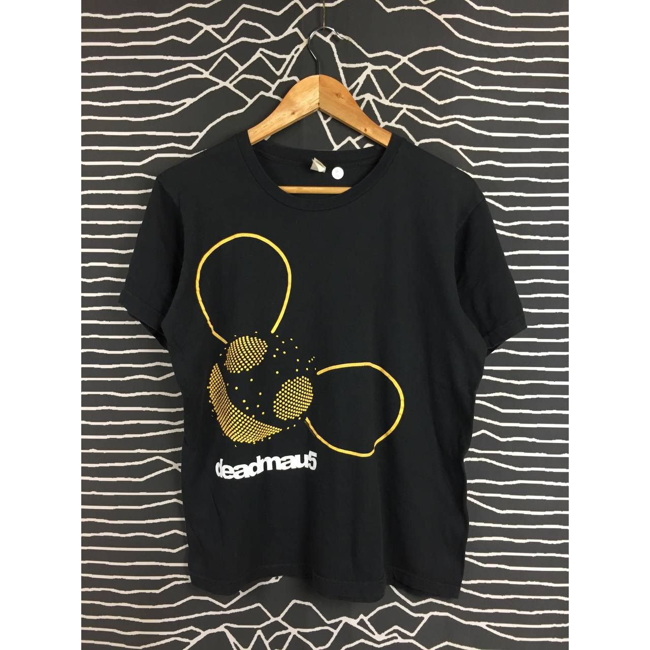 Band Tees Vtg Y2K Deadmau5 Electronic DJ Rave Band Tee Size US M / EU 48-50 / 2 - 1 Thumbnail