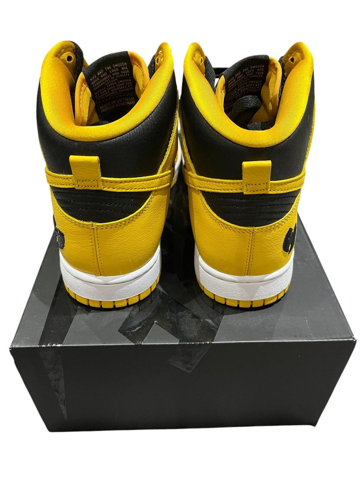 Nike Nike Dunk High Wu-Tang (2024) Yellow US10.5 Size US 11 / EU 44 - 4 Thumbnail