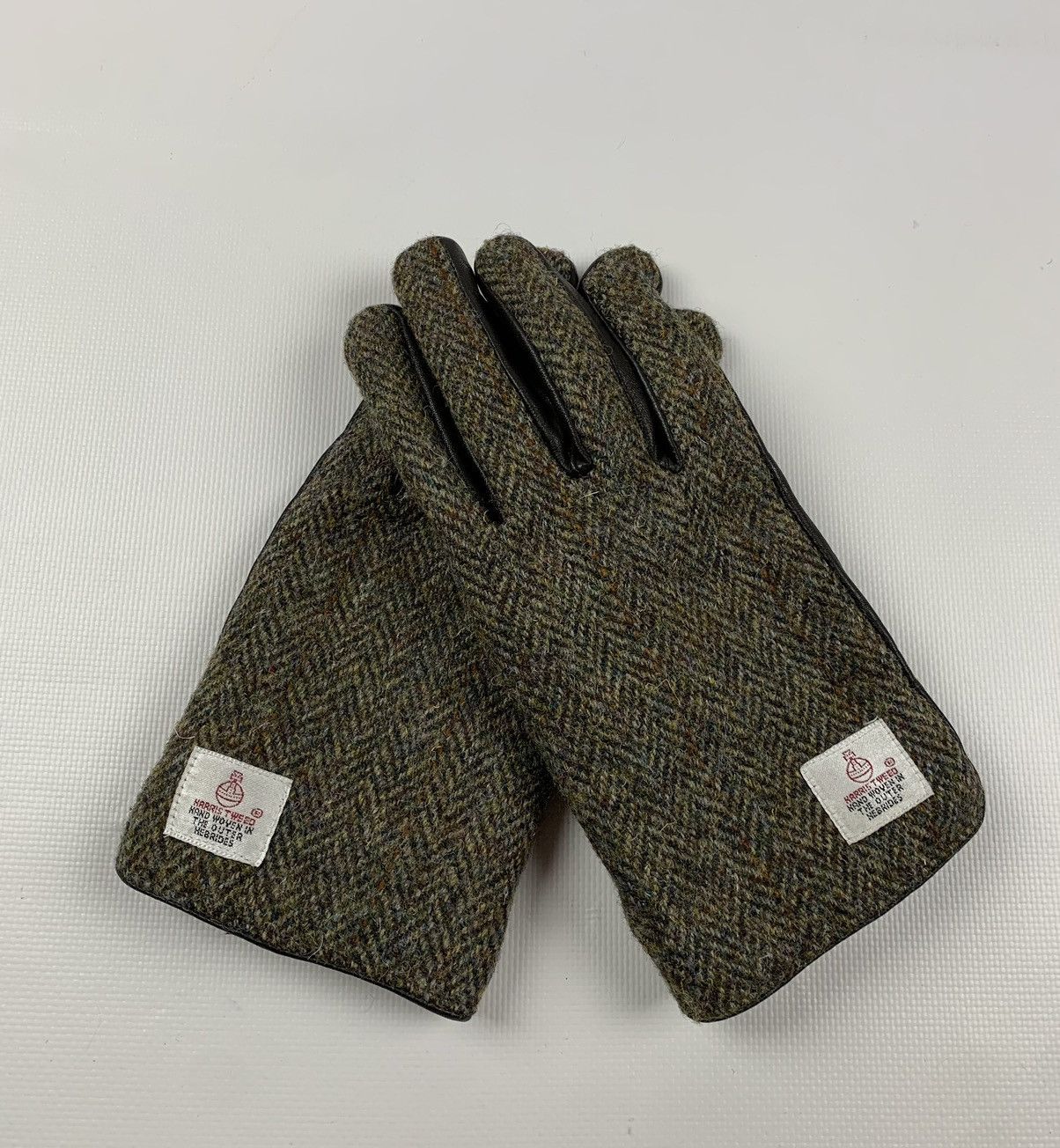 Ladies Harris Tweed Gloves - Navy Beige Tartan