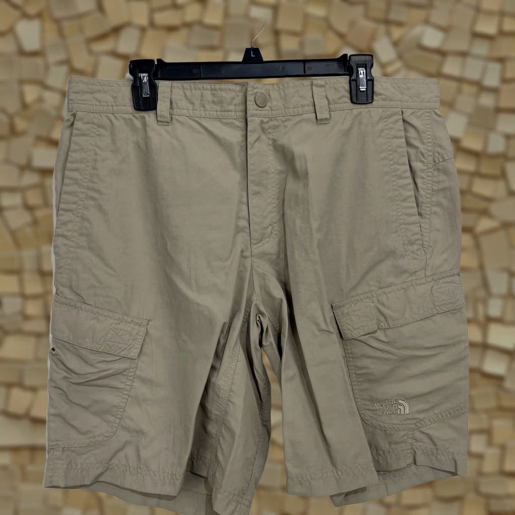 The North Face The North Face 36 Nylon Cargo Shorts Tan Outdoor Hiking Fishing Camping Men's Regular 10in Inseam Zip Pockets Breathable Solid Beige Size US 36 / EU 52 - 1 Thumbnail