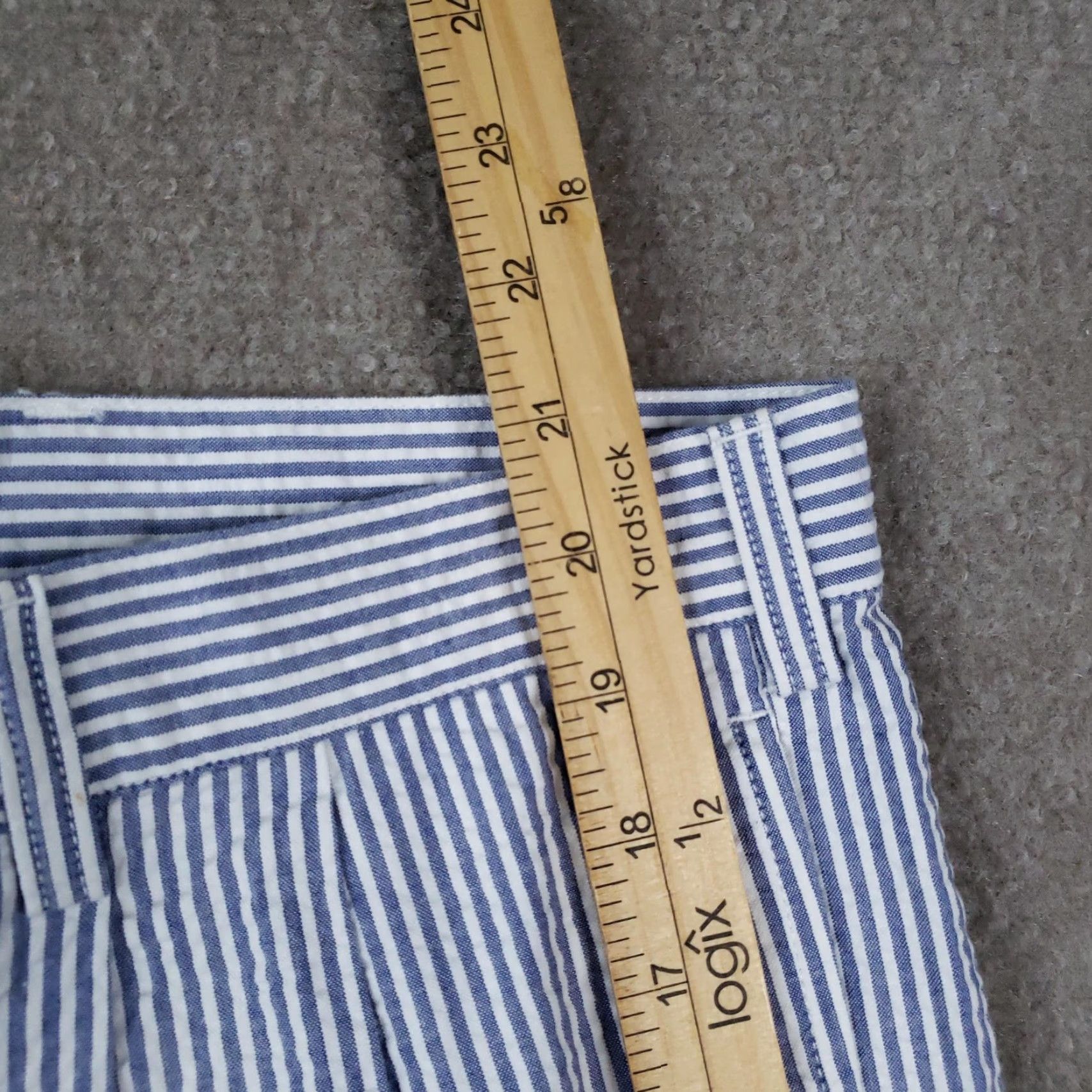 Jos. A. Bank Jos. A. Bank Shorts Mens 40 Blue White Seersucker Pleated Cotton Chino Casual Size US 40 / EU 56 - 5 Thumbnail