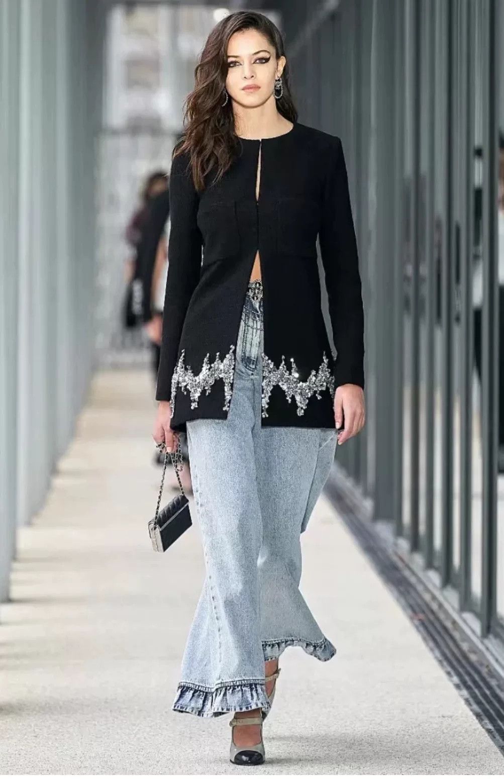 Chanel Chanel 22A Black Sequin Embroidered Coat Size XXS / US 00 / IT 34 - 1 Thumbnail
