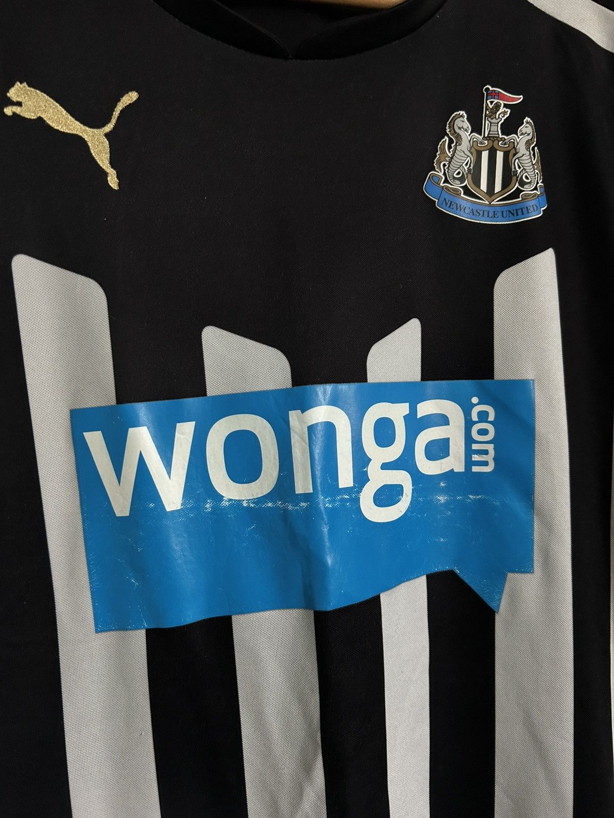 Puma × Vintage Puma Newcastle United 2014-15 Home Jersey Size US M / EU 48-50 / 2 - 3 Thumbnail