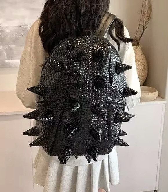 Japanese Brand × Vintage Large Capasity Hedgehog Shape PU Backpacks Size ONE SIZE - 3 Thumbnail