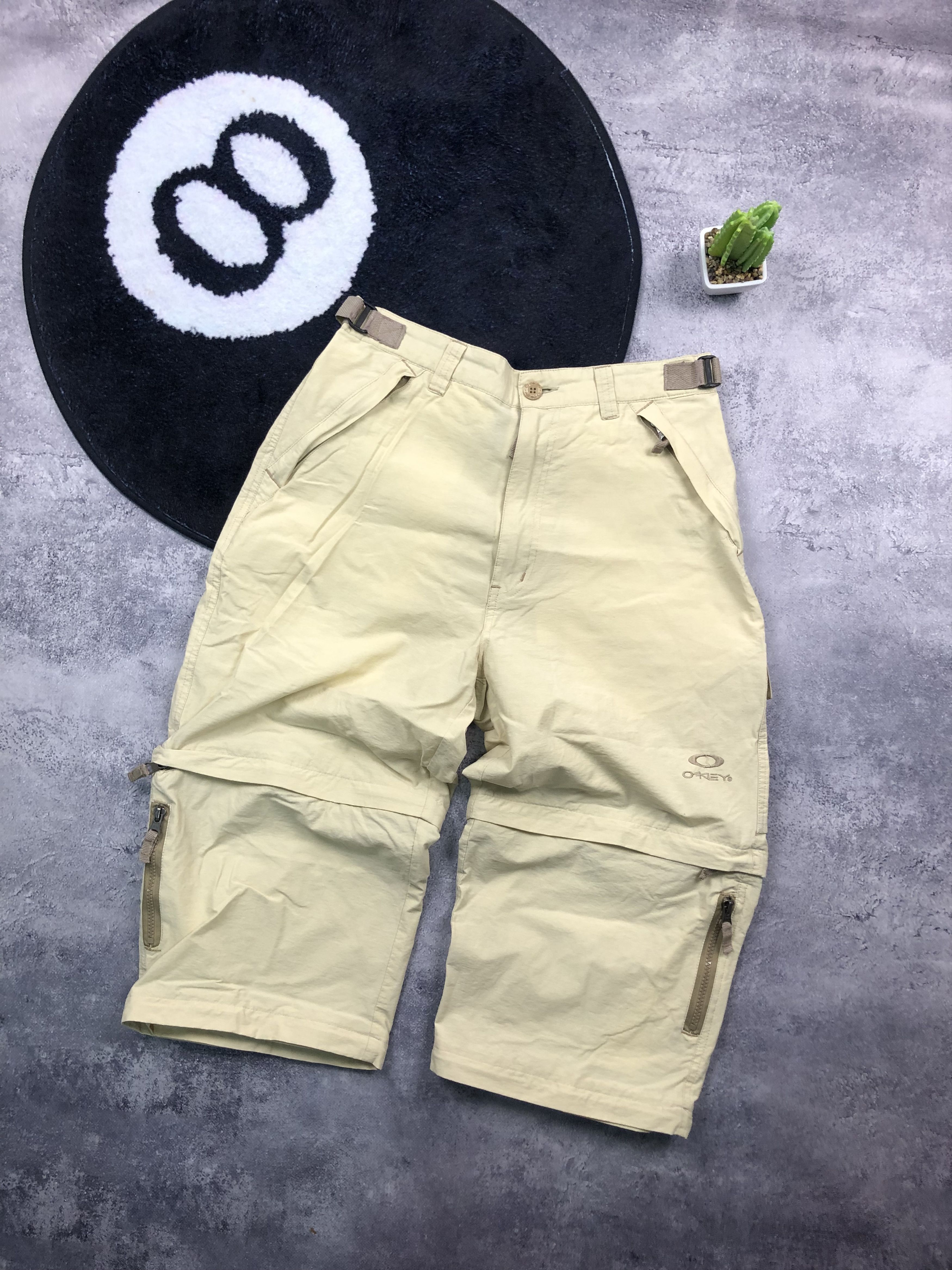Oakley OAKLEY Vintage Softwear Transformer Breaches Shorts Outdoor Size US 30 / EU 46 - 1 Thumbnail