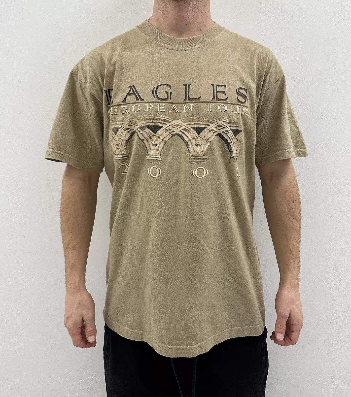 Other VINTAGE EAGLES EUROPEAN TOUR 2001 CONCERT SHIRT BAND 2000s Size US L / EU 52-54 / 3 - 1 Thumbnail