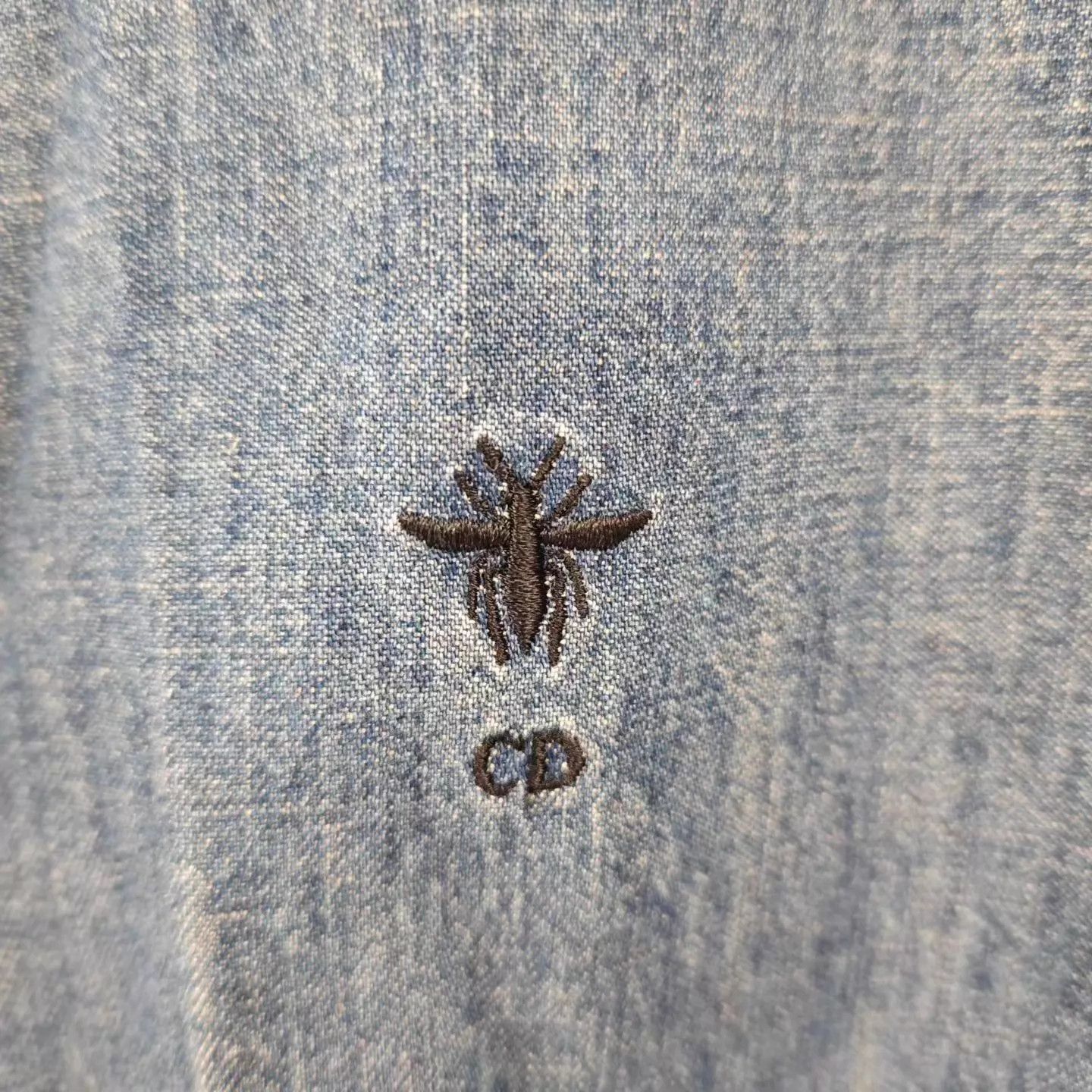 Dior DIOR Blue Cotton Denim Tiger & Bee Embroidery Short Shirt Size S / US 4 / IT 40 - 3 Thumbnail