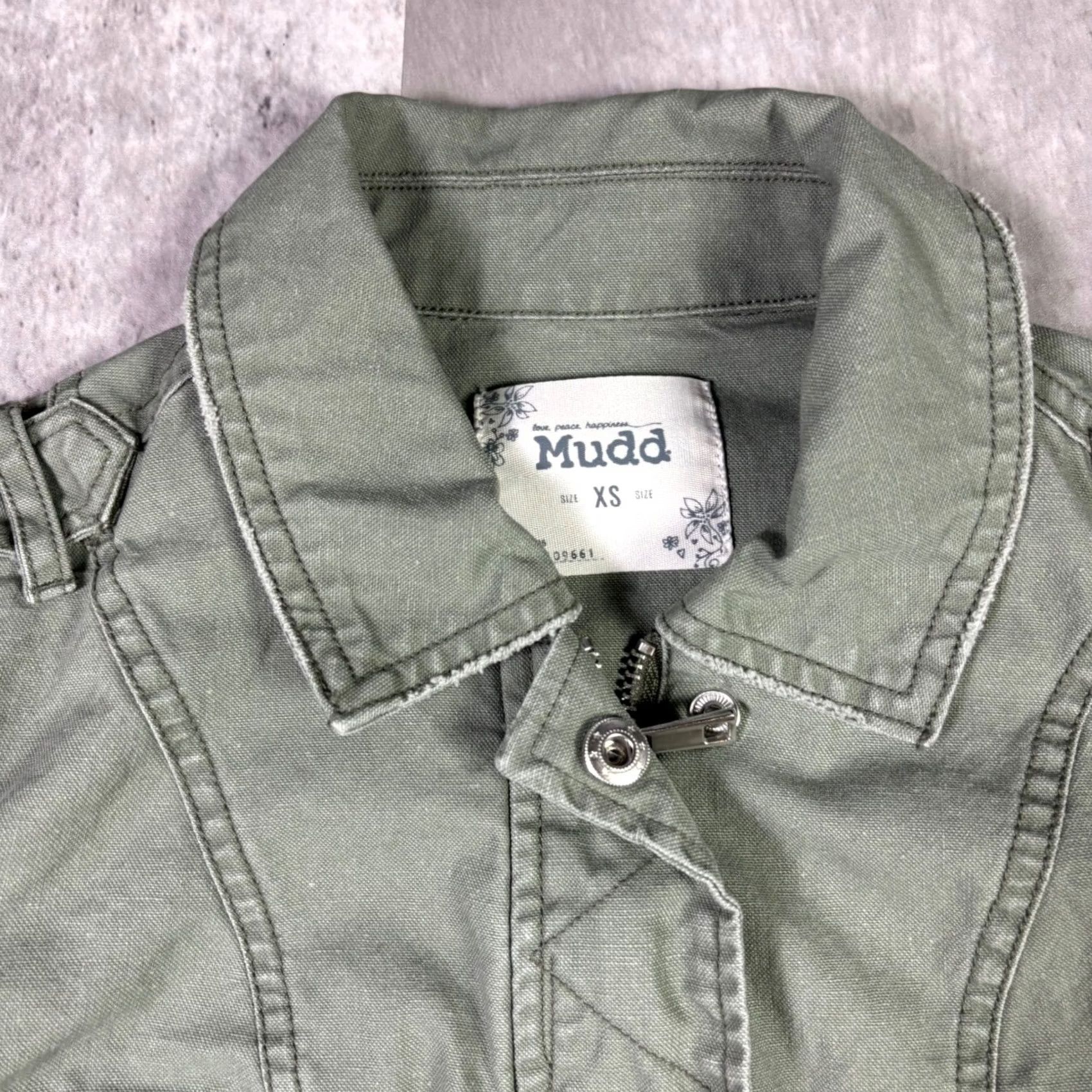 Olive VINTAGE? No — Mudd Olive Green Military Utility Field Jacket, Womens XS, Short Jacket, Snap Zip, Pockets, Lightweight, Casual, Fall Spring Size XS / US 0-2 / IT 36-38 - 3 Thumbnail