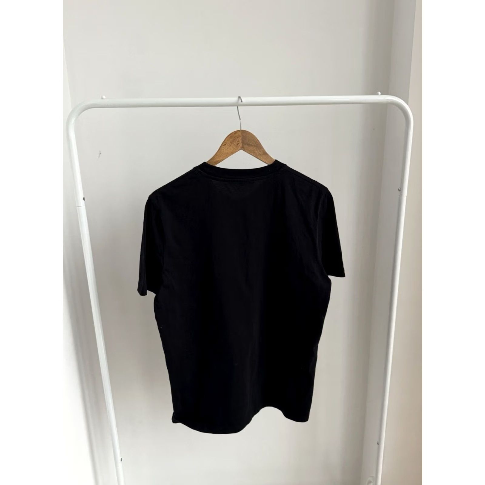 Alexander McQueen VINTAGE Alexander McQueen Over Print Black T Shirt Men L Logo 90s UK USA Streetwear Garden Design Size US L / EU 52-54 / 3 - 5 Thumbnail