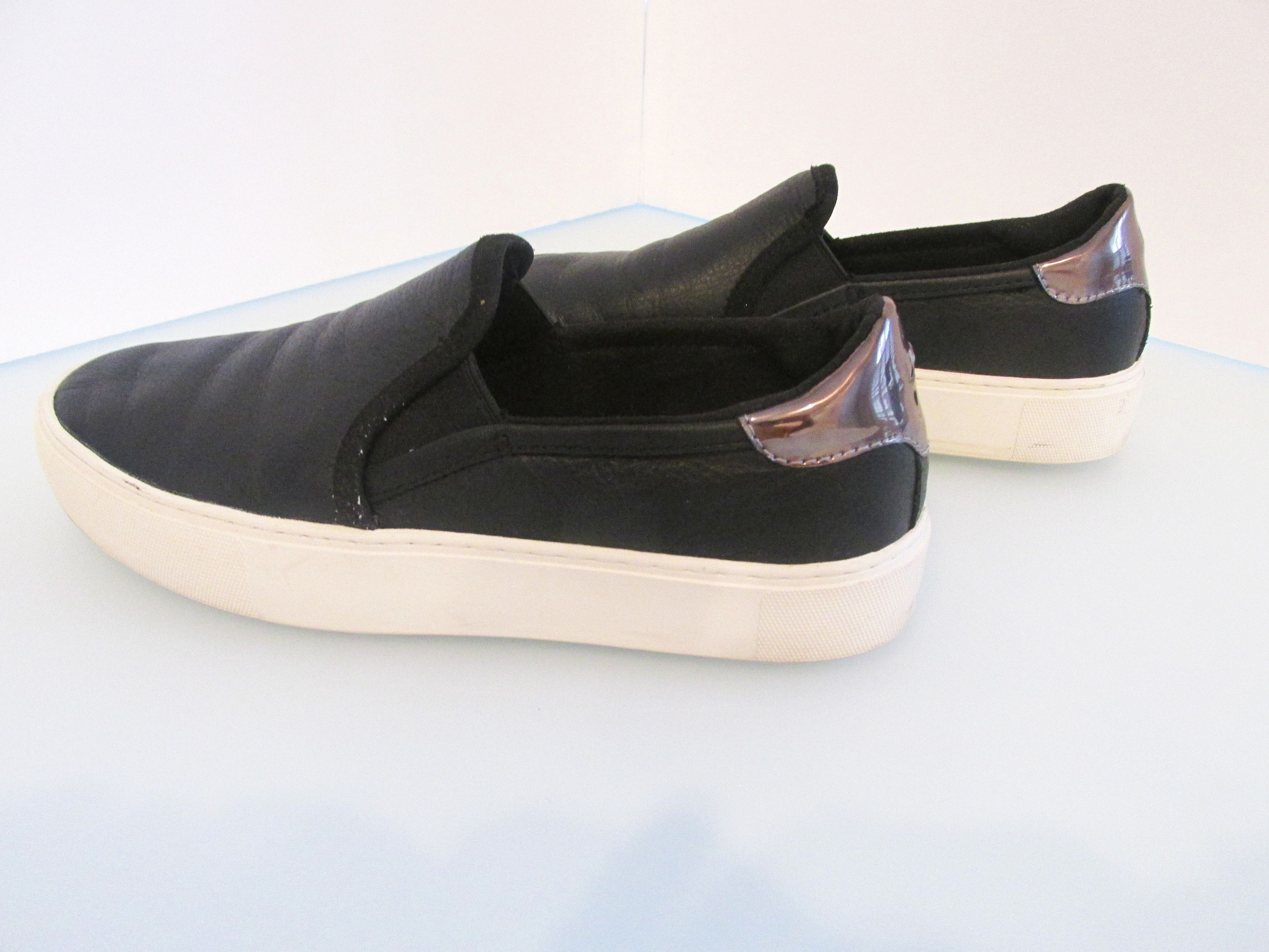 Ugg UGG Women's Leather Slip On Sneakers/Loafers Size 8M Size US 8 / IT 38 - 5 Thumbnail