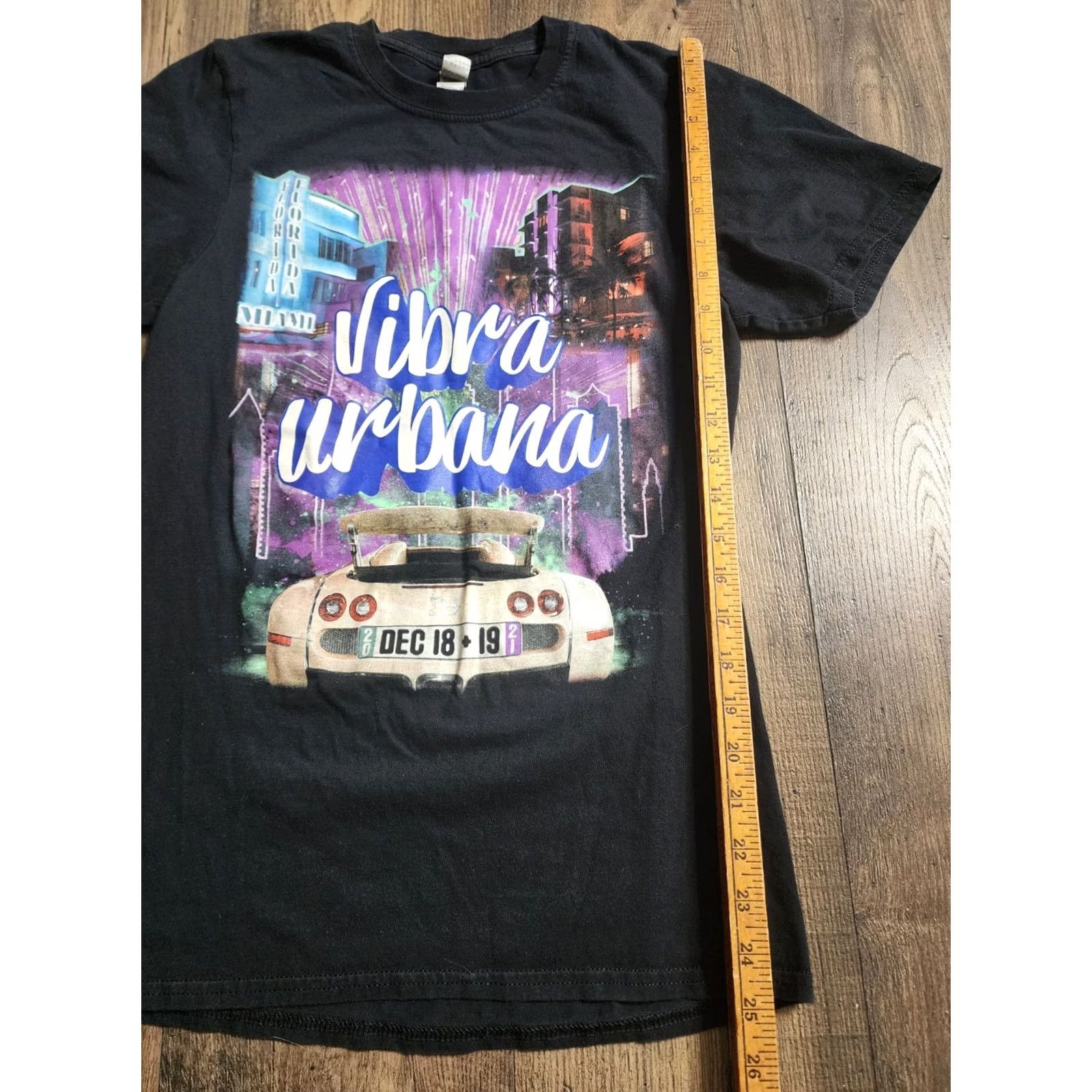 Gildan Mens S T Shirt Black Gildan 2021 Vibra Urbana Reggaeton Festival Miami FL Short Sleeve Crew Neck Size US S / EU 44-46 / 1 - 4 Thumbnail