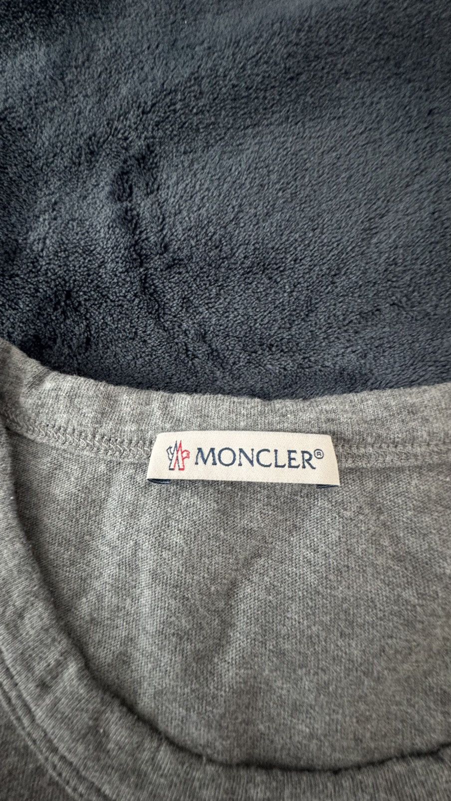 Moncler Moncler large logo tee Size US S / EU 44-46 / 1 - 3 Thumbnail
