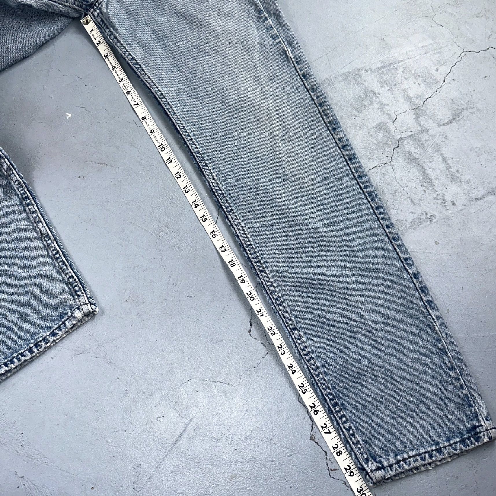 Levi's VINTAGE Levi's 525 Jeans USA Light Wash 525 Silver Tab Levi's 90s Skater Jeans 32x32 Mens Straight Button Size US 32 / EU 48 - 6 Thumbnail
