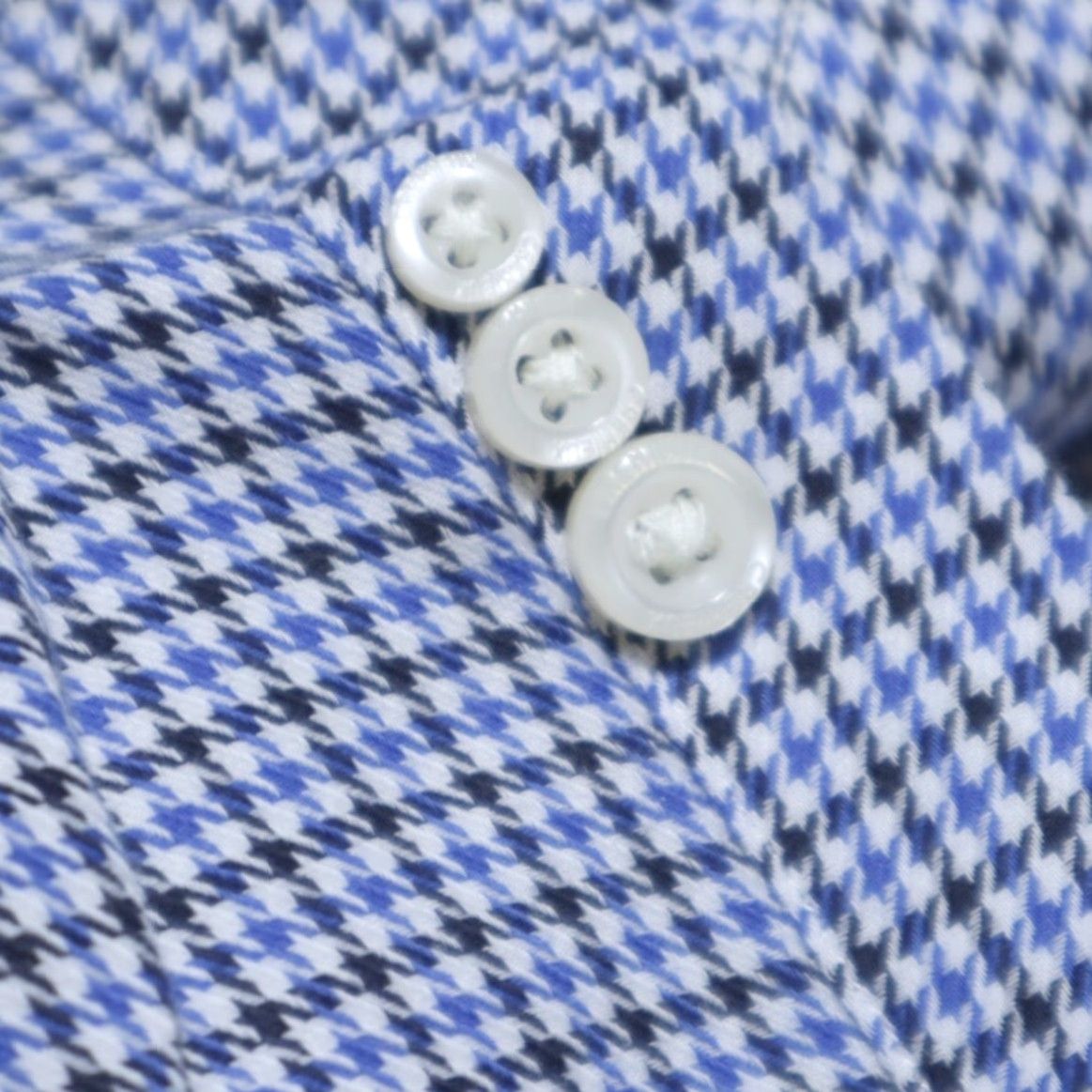Vintage VINTAGE Daniel Cremeiux Classics Houndstooth Button Down Shirt Blue Men's XL Size US XL / EU 56 / 4 - 7 Thumbnail