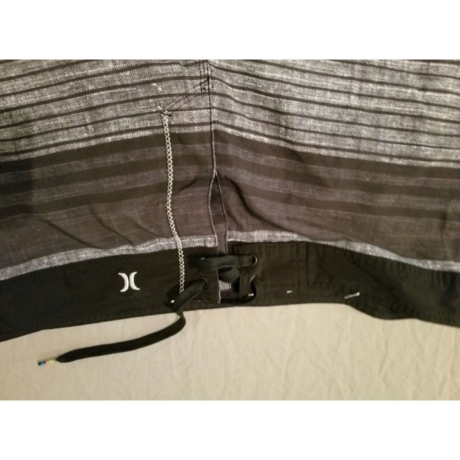 Hurley Hurley Shorts Bermuda Athletic 2XL Black Gray Mens Trunks/Shorts NYXS? Size US 39 - 6 Thumbnail