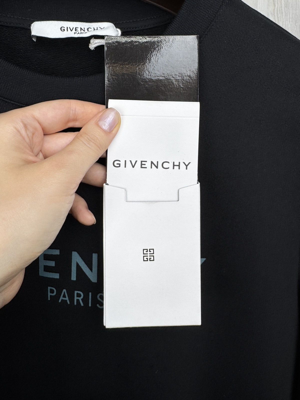 Givenchy GIVENCHY CAPRICORN DRAGON ARM CREW SWEAT size XXL Children Size US M / EU 48-50 / 2 - 11 Thumbnail