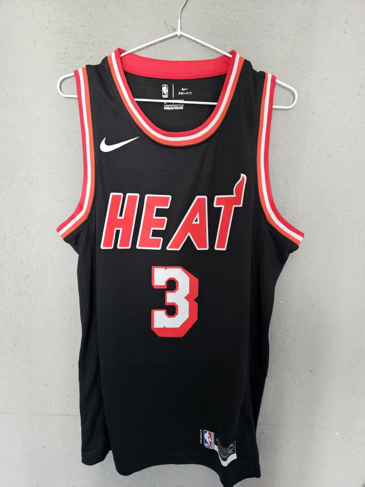 NBA Miami Heat #3 Dwyane Wade Jersey Size US M / EU 48-50 / 2 - 2 Thumbnail