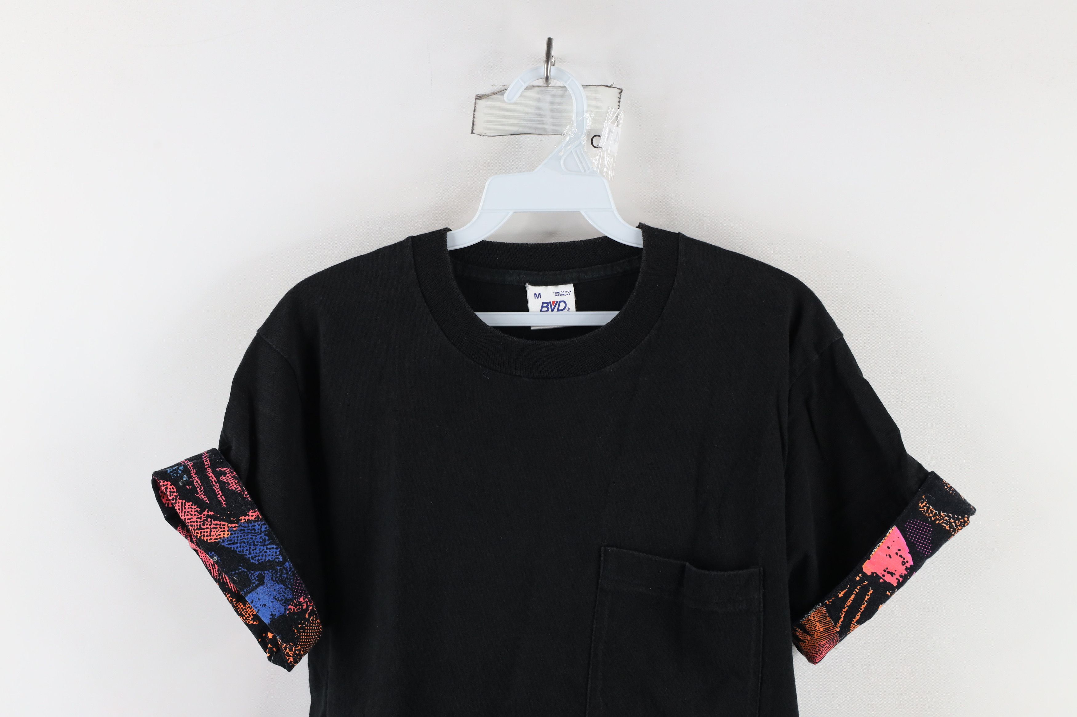 Vintage Vintage 90s Streetwear Abstract Flip Cuff Pocket T-Shirt USA Size US M / EU 48-50 / 2 - 2 Thumbnail