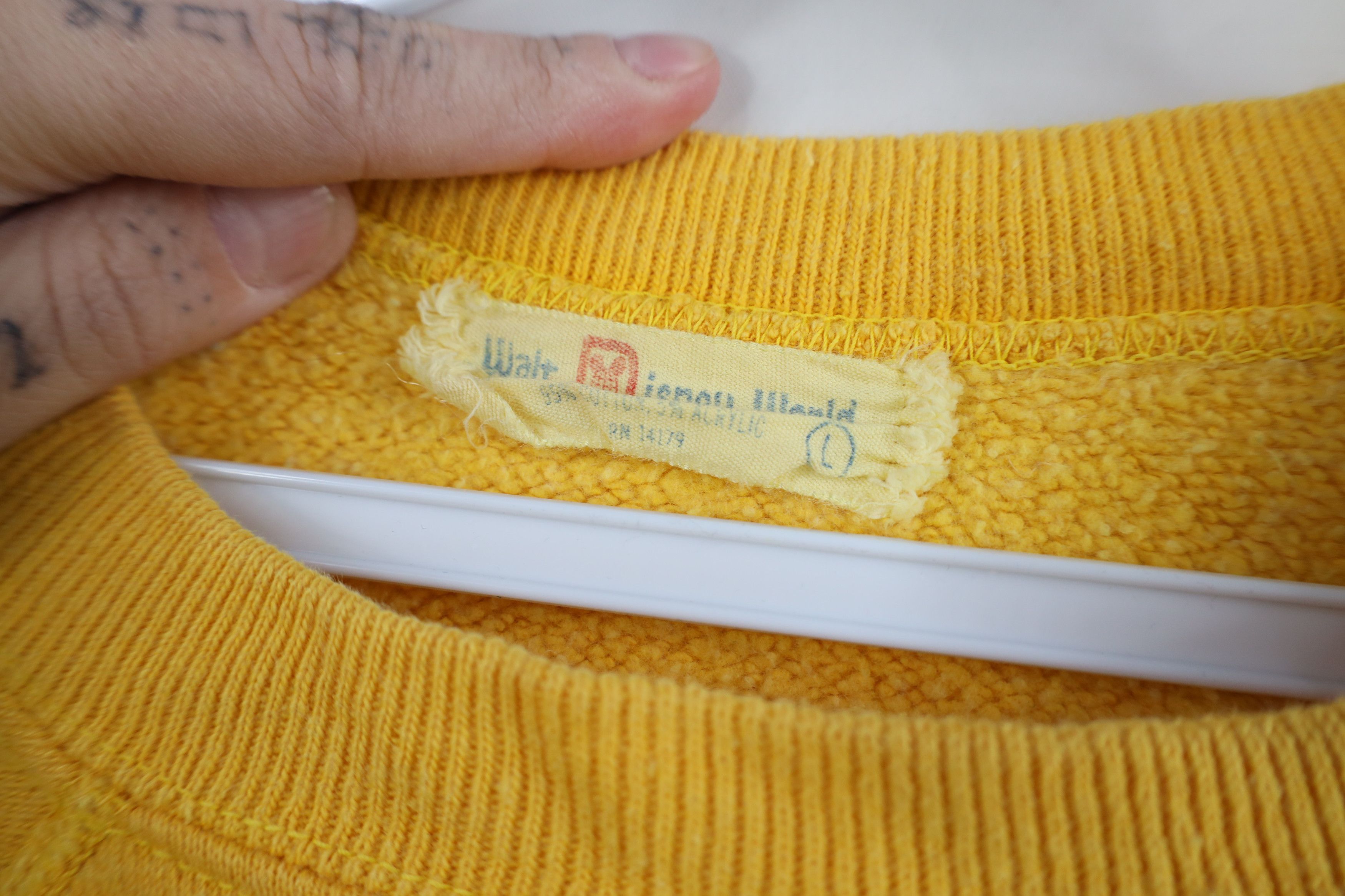 Disney Vintage 70s Walt Disney World Short Sleeve Sweatshirt USA Size L / US 10 / IT 46 - 11 Thumbnail