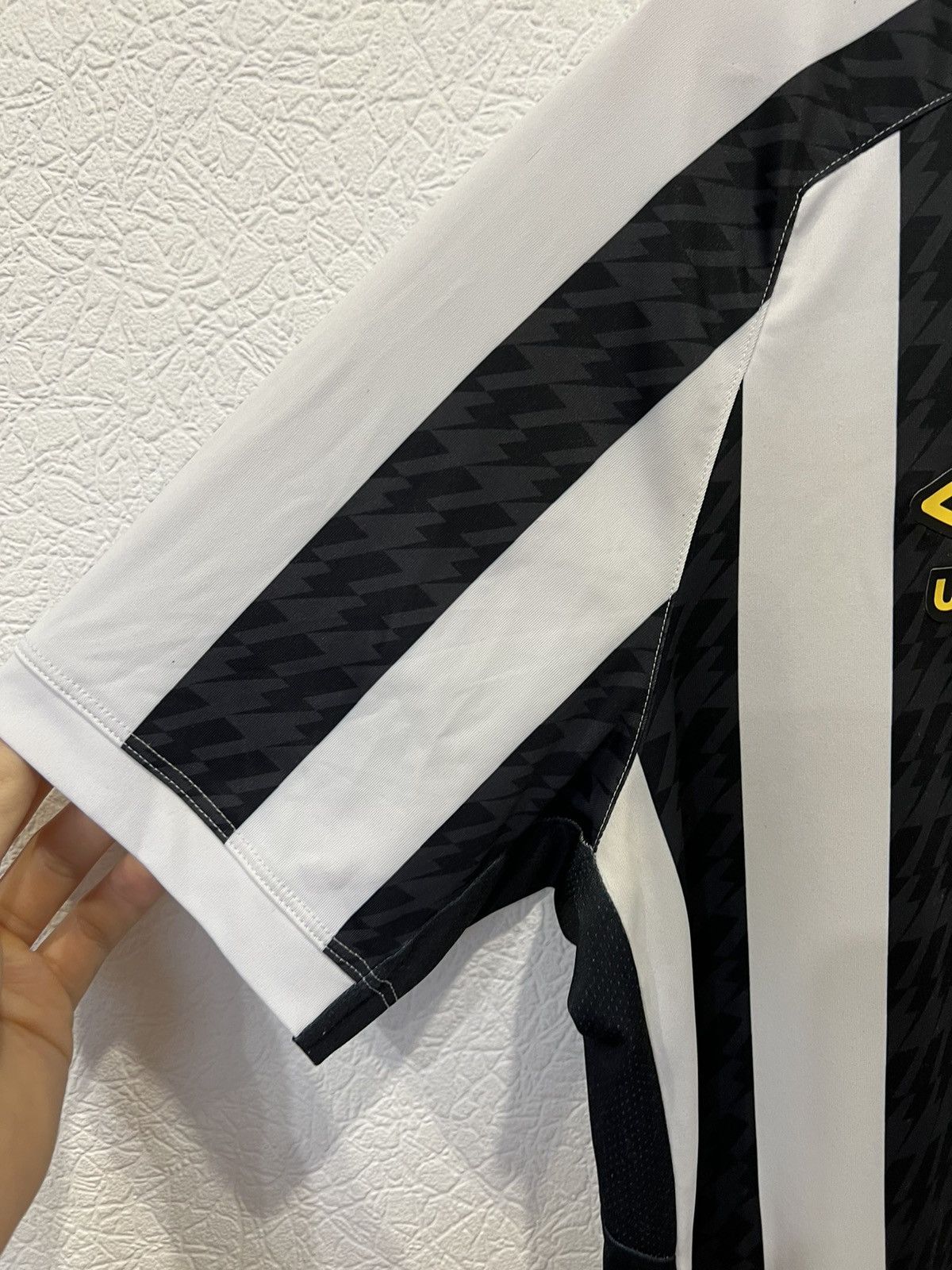 Umbro Umbro Santos 2021 Away Kit Soccer Jersey Football Size US XL / EU 56 / 4 - 4 Thumbnail