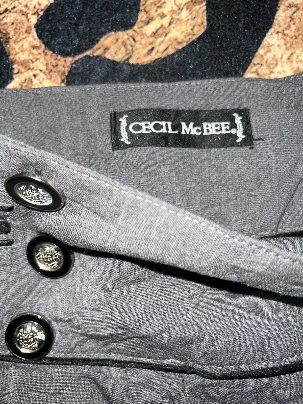 Japanese Brand CECIL McBEE grey pleated skirt 🎀☠️ Size 27" / US 4 / IT 40 - 15 Thumbnail