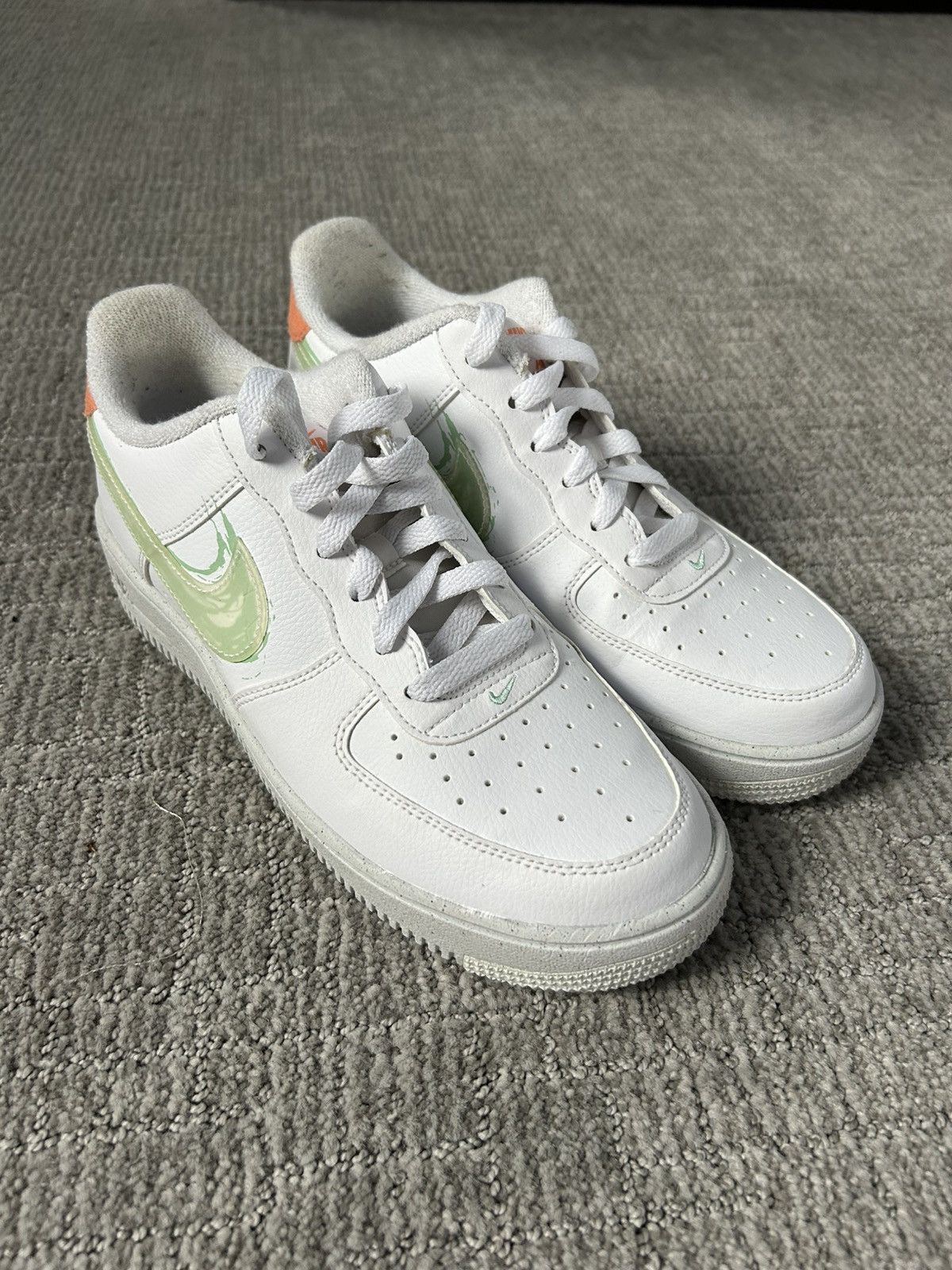 Nike Nike Air Force 1 “Brushstroke” White and Green Size US 8 / IT 38 - 8 Thumbnail
