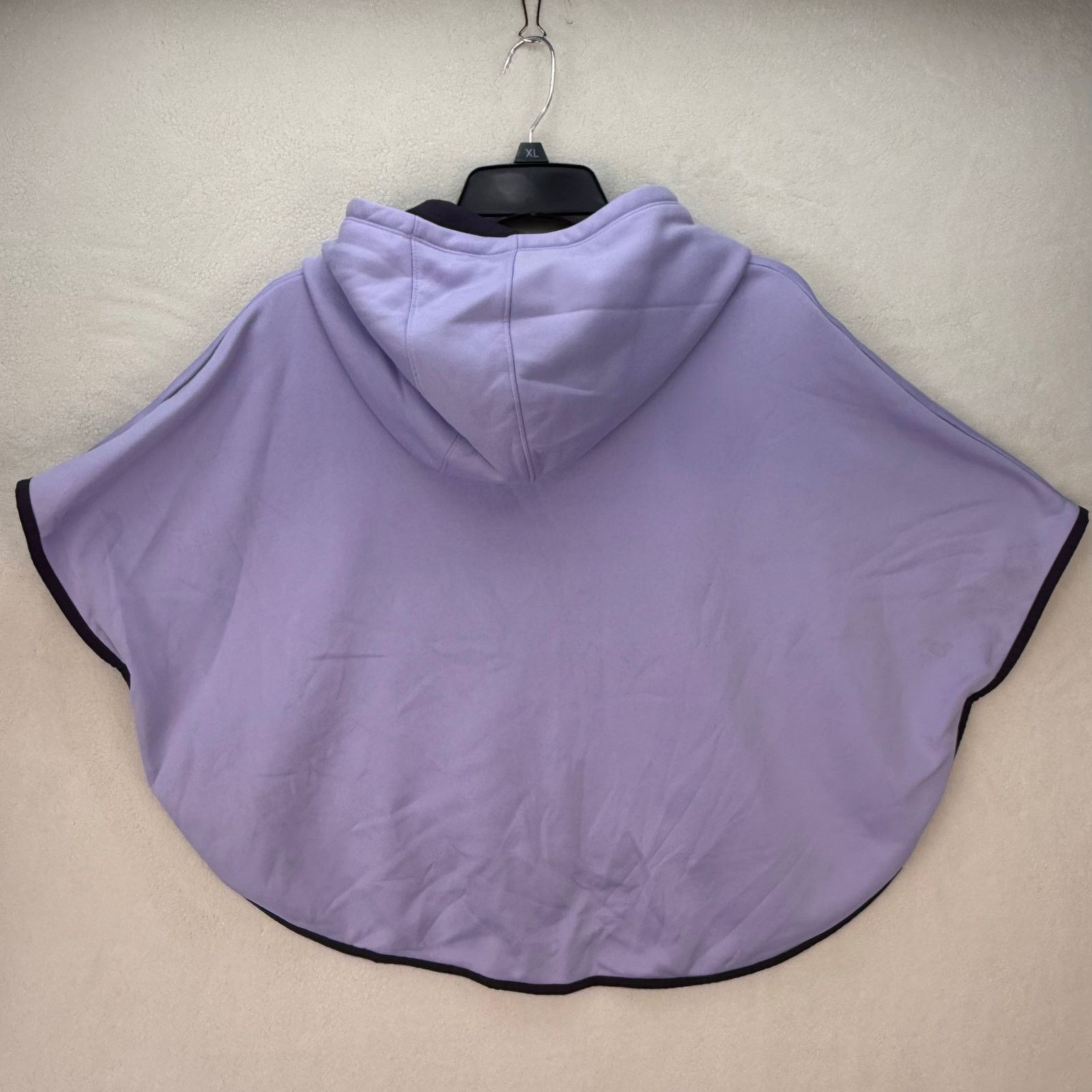 Under Armour UNDER ARMOUR Girls Large Fleece Poncho Lavender Size US 29 - 4 Thumbnail