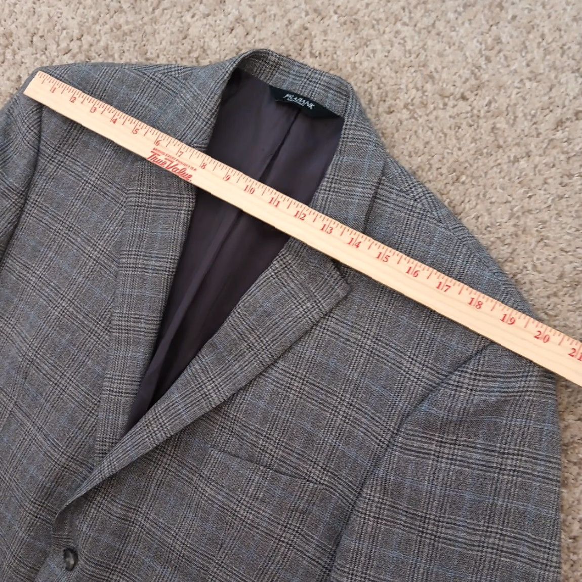 Jos. A. Bank Jos. A. Bank Traveler Blazer Mens 46 Gray Plaid Wool Two Button Double Vent Notch Lapel 2 Piece Regular Jacket Vintage No Mens Size 46R - 2 Thumbnail