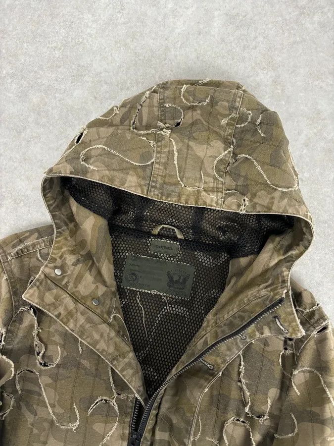 Diesel 2010 Diesel Khaki Jacket Nylon Laser Cut Distressed Size L Size US L / EU 52-54 / 3 - 11 Thumbnail