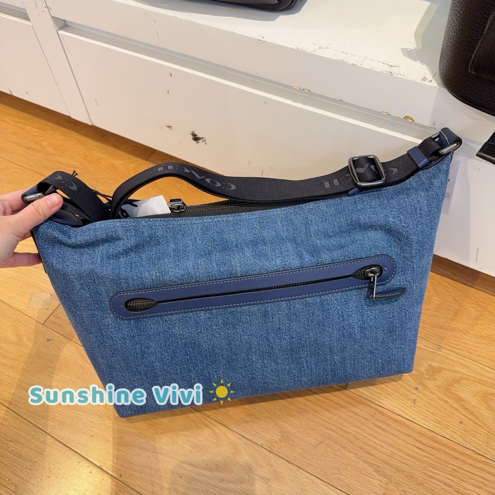 Coach NWT COACH Finn Crossbody Bag CBI75 Qb/Denim/Deep Blue Size ONE SIZE - 6 Thumbnail